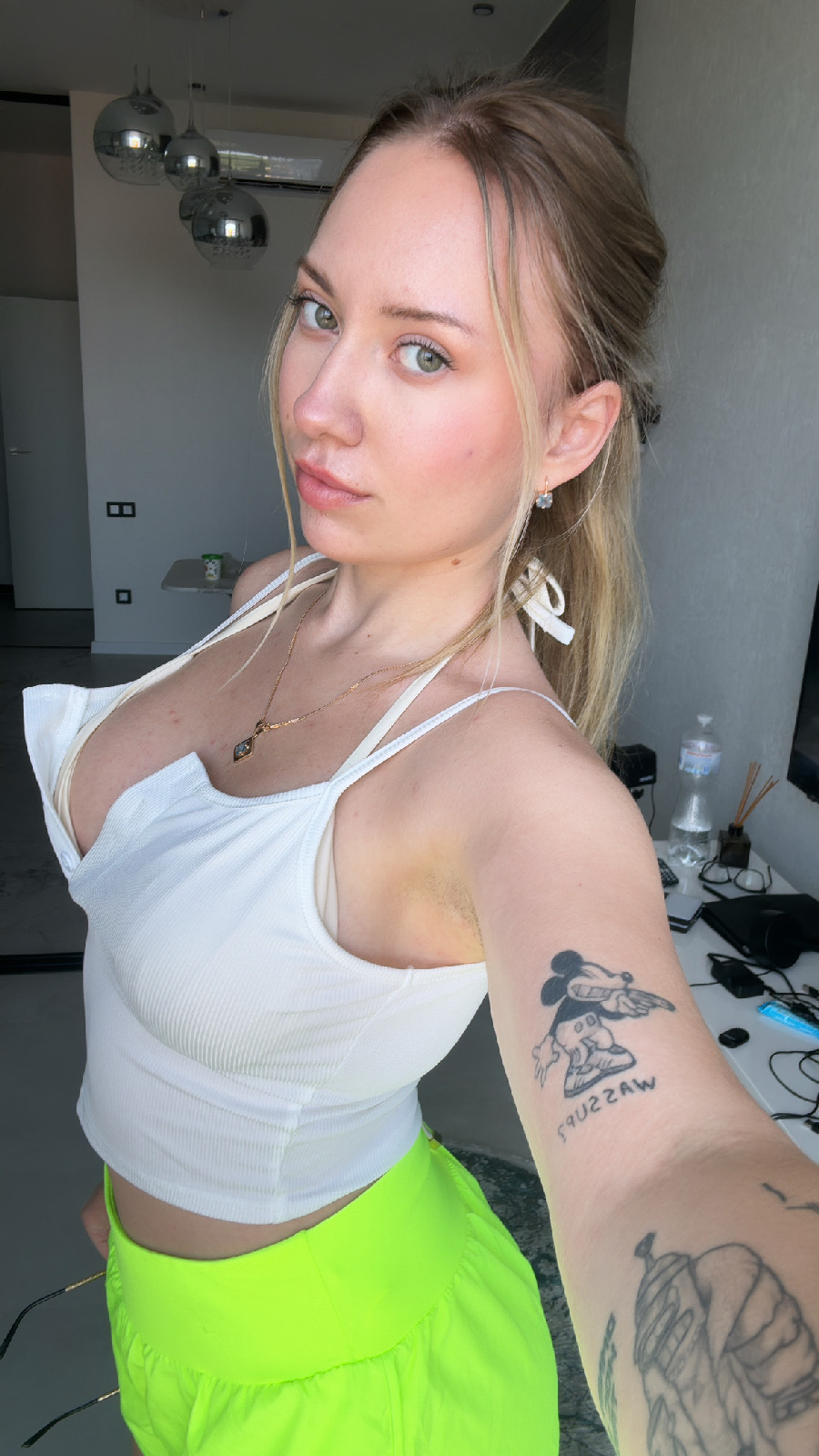 KateV in her underwear in Navi Mumbai