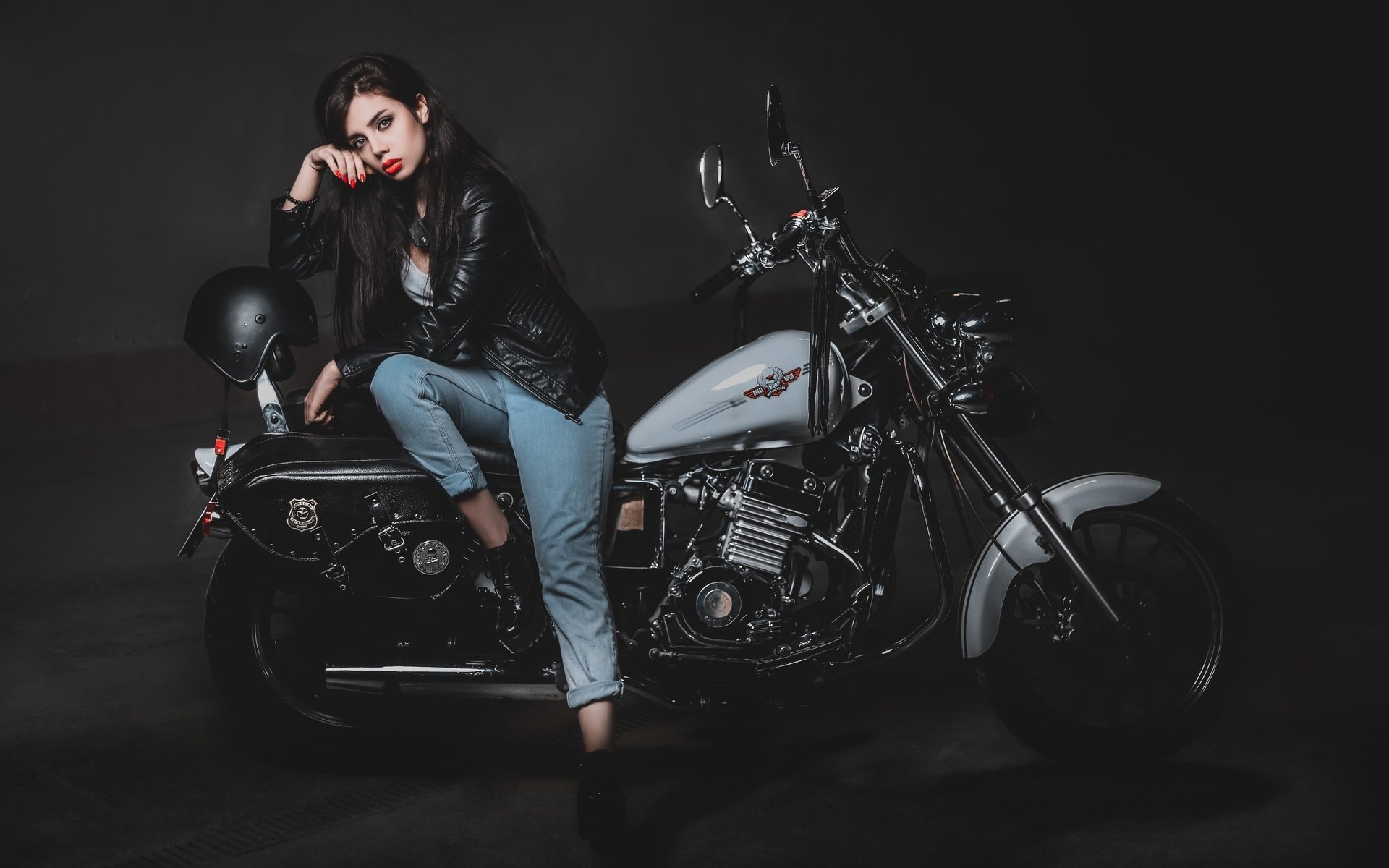 Biker girls: style and drive in Navi Mumbai