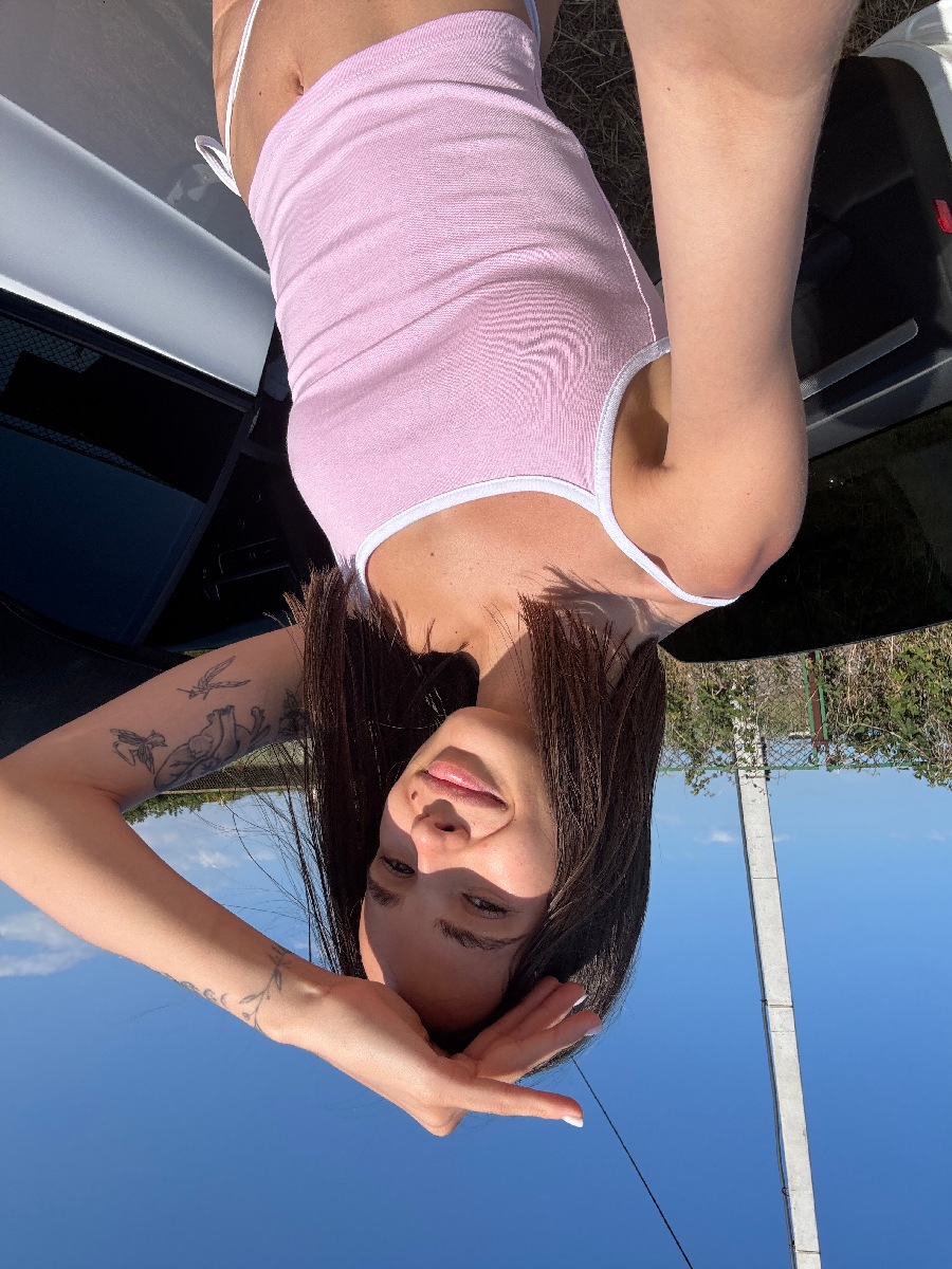 Sexy model Tina in Navi Mumbai